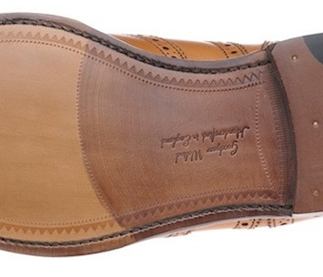 Goodyear Welted Leather Sole в деталях (туфли Loake)